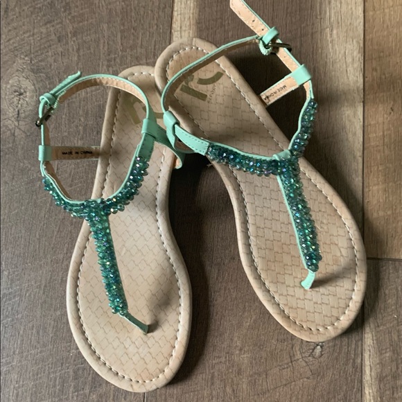 Cute Sea Green Sandals - Picture 3 of 6